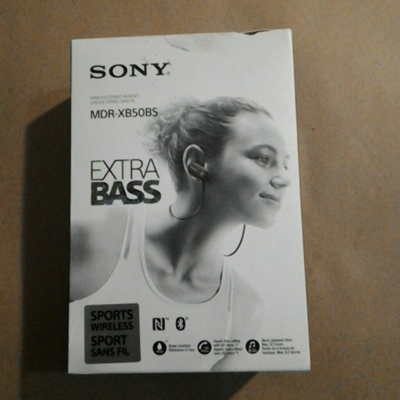MDR-XB50BS EXTRA BASS™ Sports Wireless In-ear Headphones - Picture 1 of 3